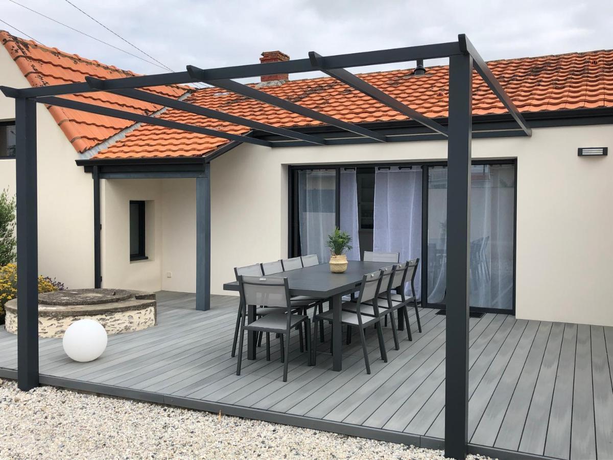 Maison moderne avec jardin à 750m de la mer Pornic Exterior foto